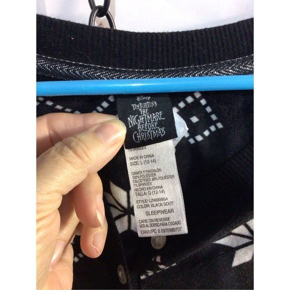 Vintage Disney Sleep Top Nightmare Before Christmas Size L Junior Women’s - Picture 2 of 13